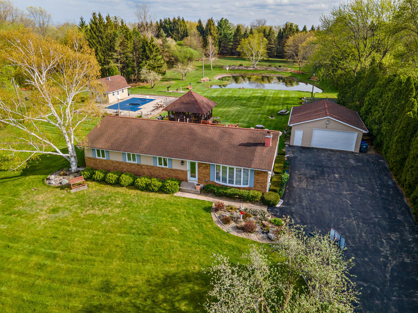 12455 W 33rd Street, Beach Park, IL