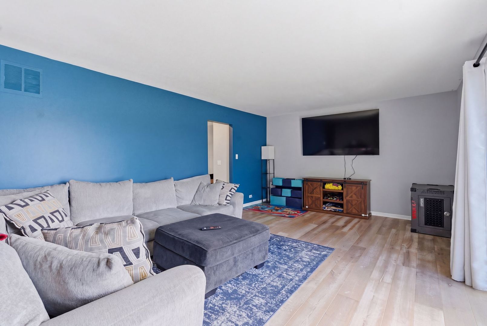 670 Versailles Circle #D, Elk Grove Village, IL