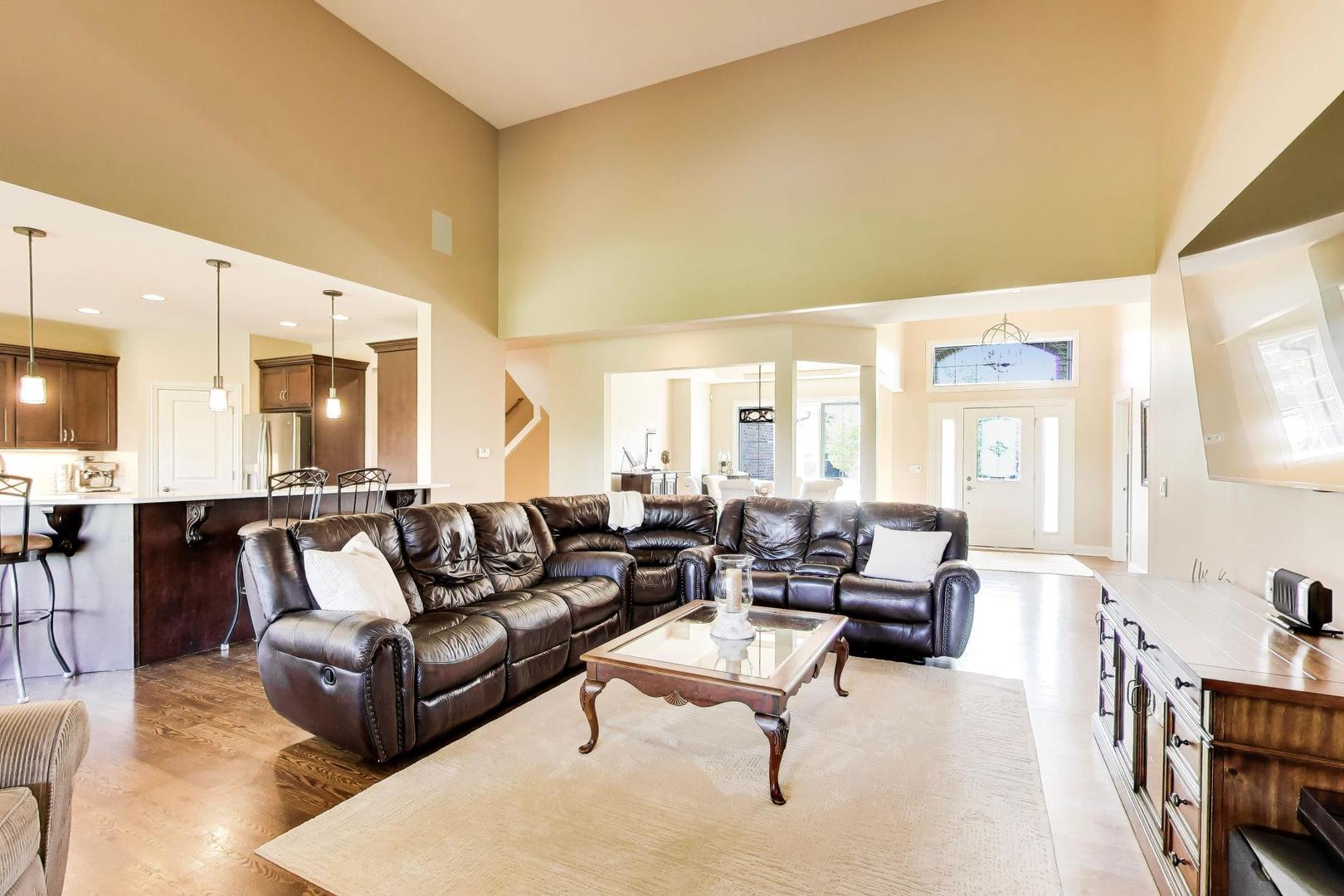 19201 Loveland Court, Mokena, IL