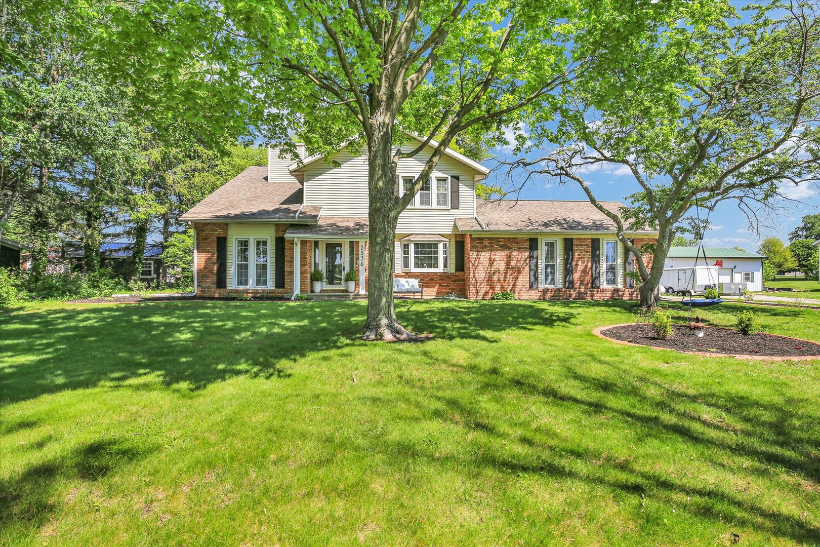 2536 Homer Lake Road, Ogden, IL