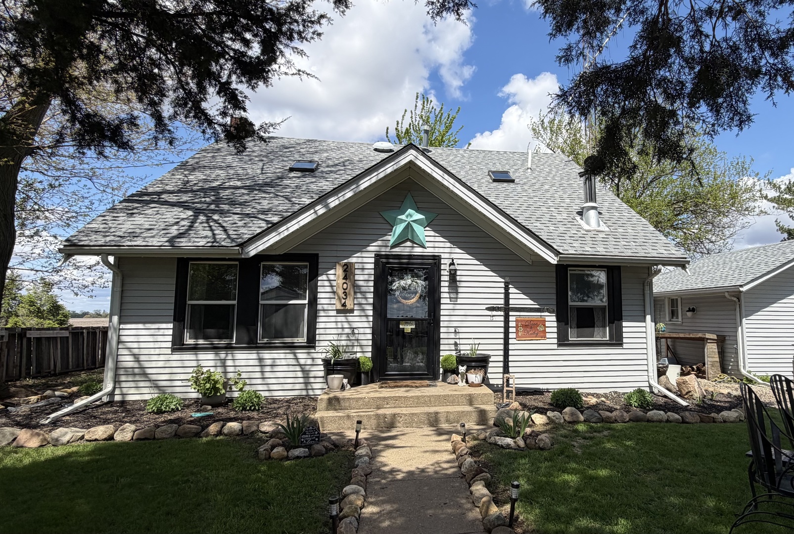 24034 N 2900 East Road, Emington, IL