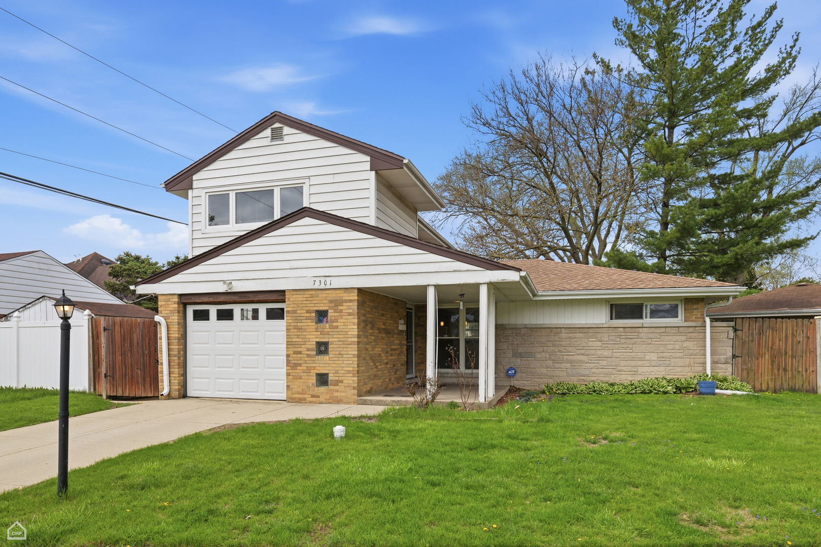 7301 Davis Street, Morton Grove, IL