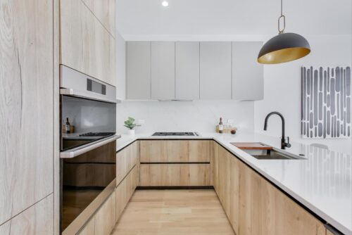 5428 N Winthrop Avenue #202, Chicago, IL
