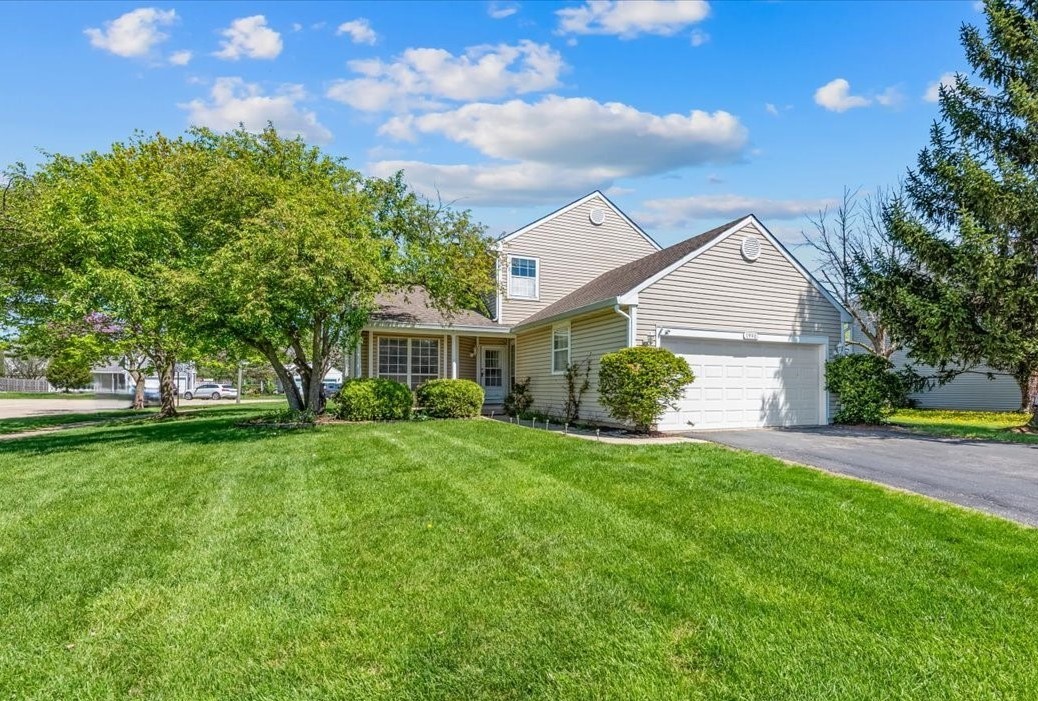 1990 WILDWOOD Lane, Hanover Park, IL