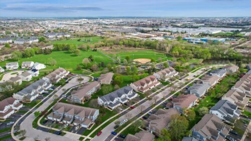 832 Genesee Drive, Naperville, IL