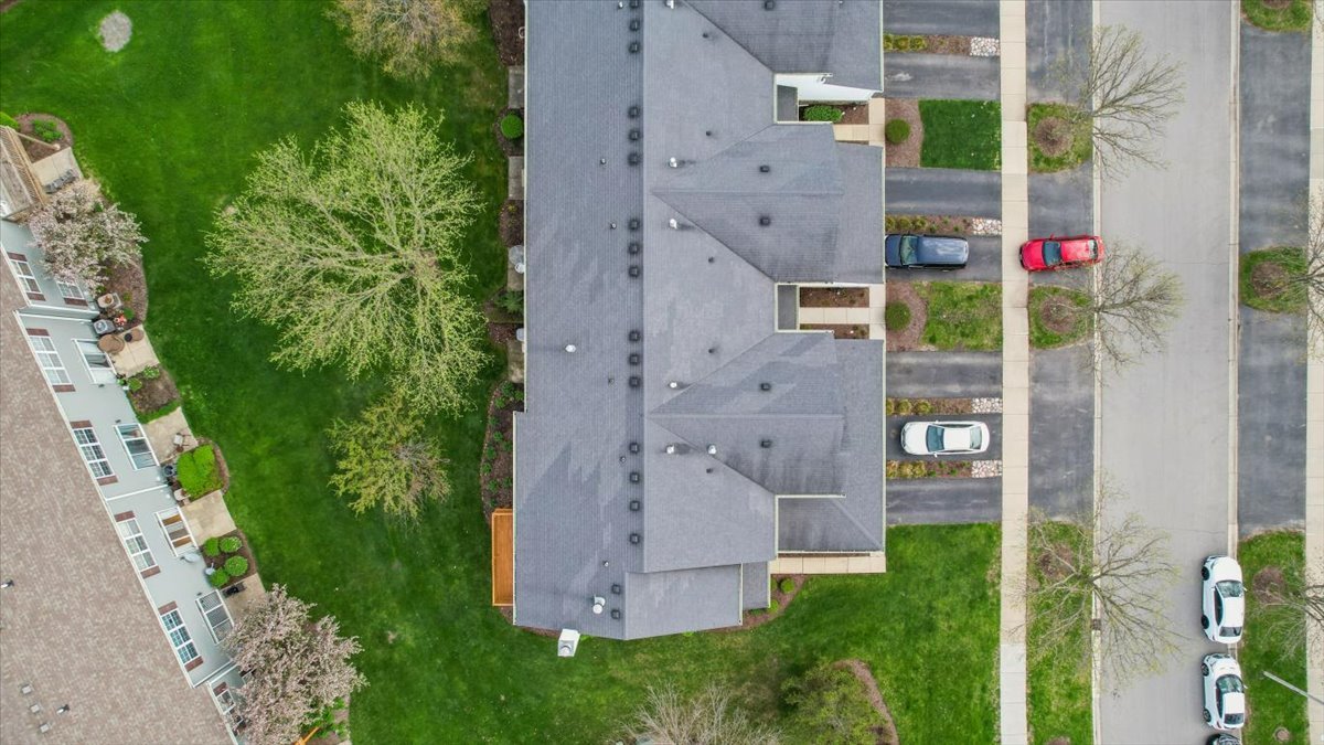 832 Genesee Drive, Naperville, IL