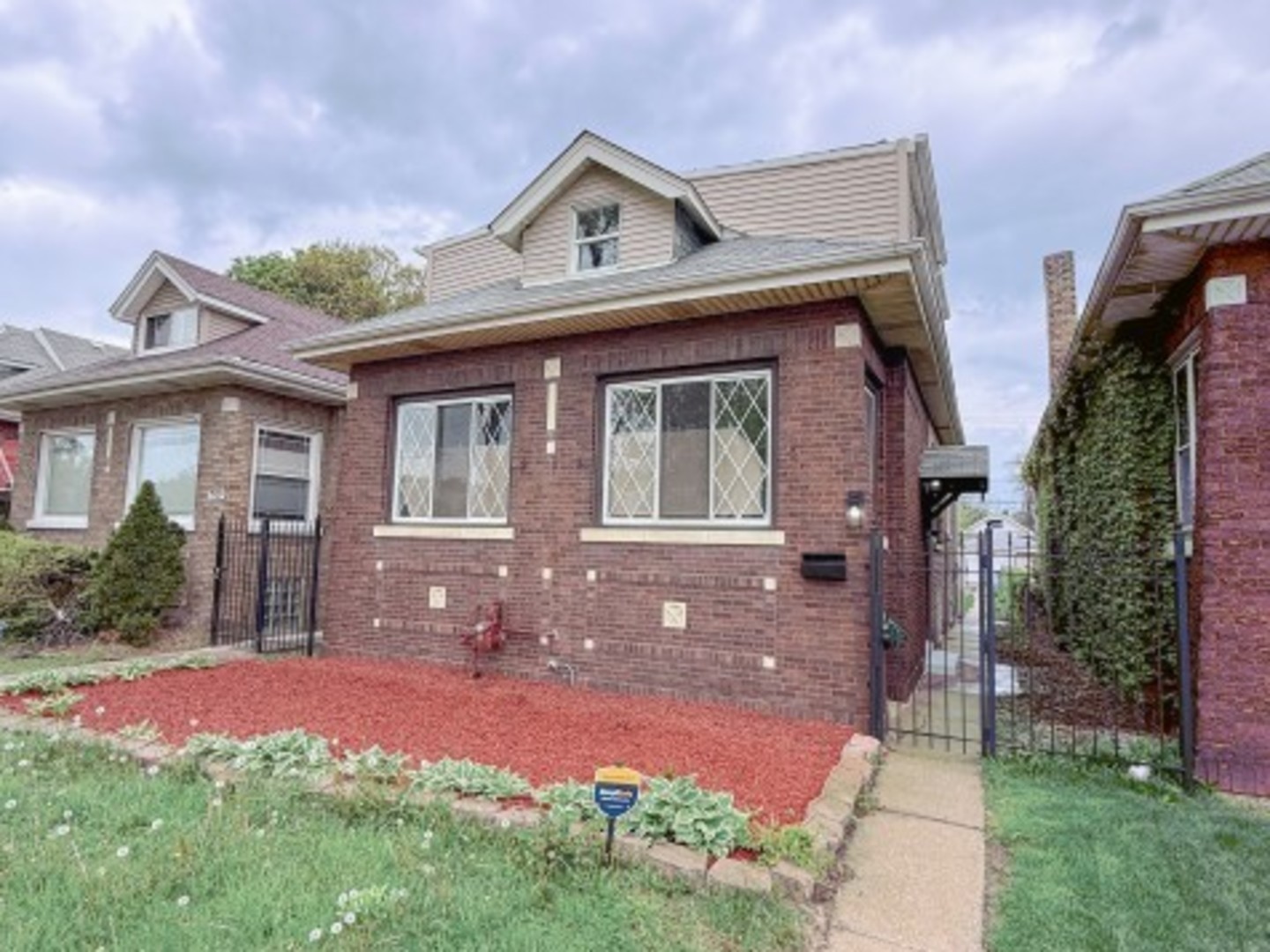 7533 S Michigan Avenue, Chicago, IL