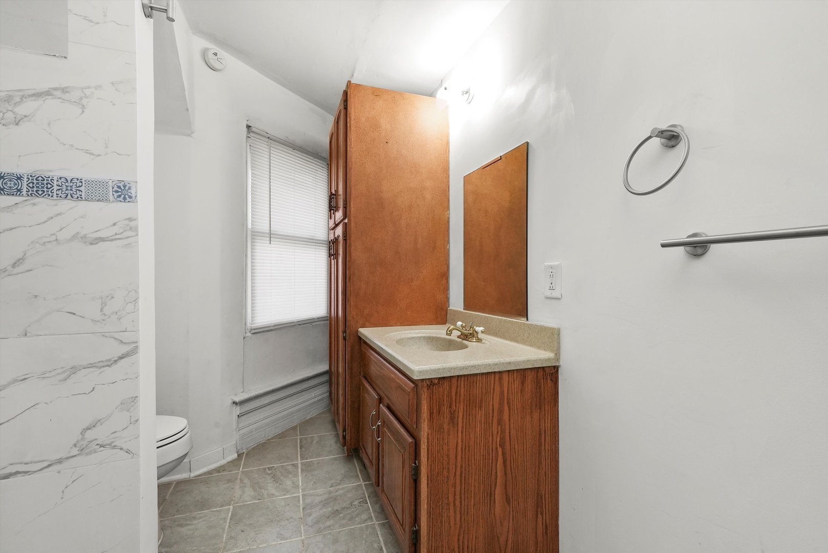 1095-1097 E Merchant Street, Kankakee, IL
