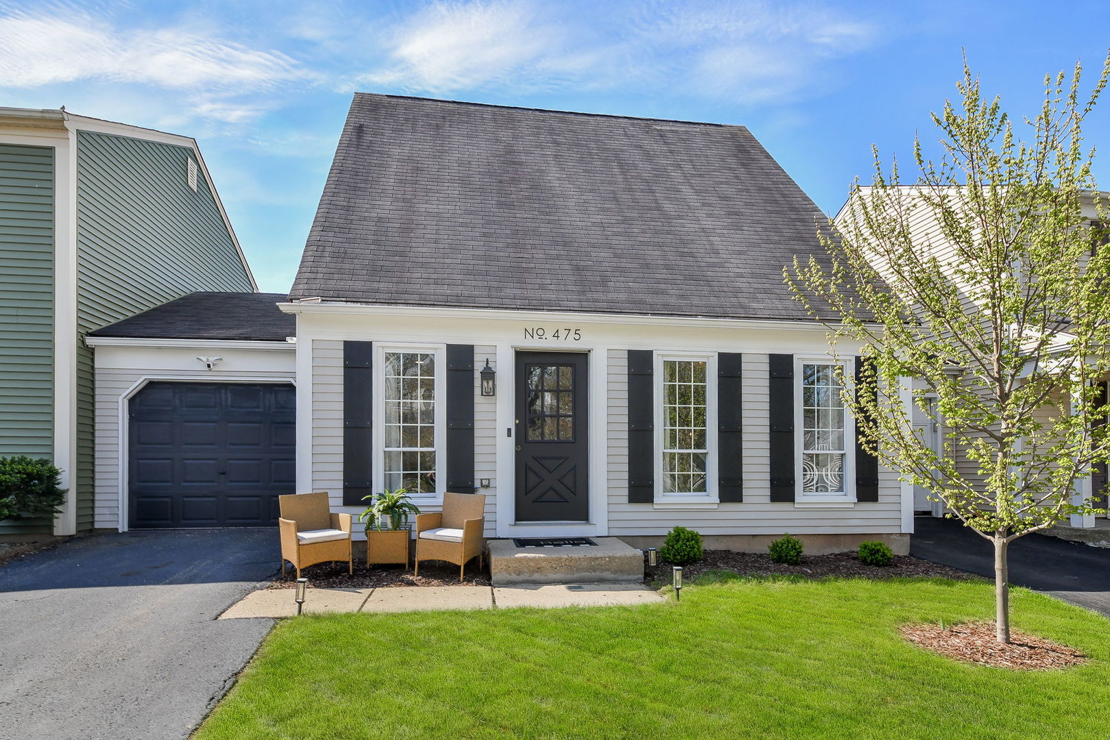29W475 Candlewood Lane, Warrenville, IL