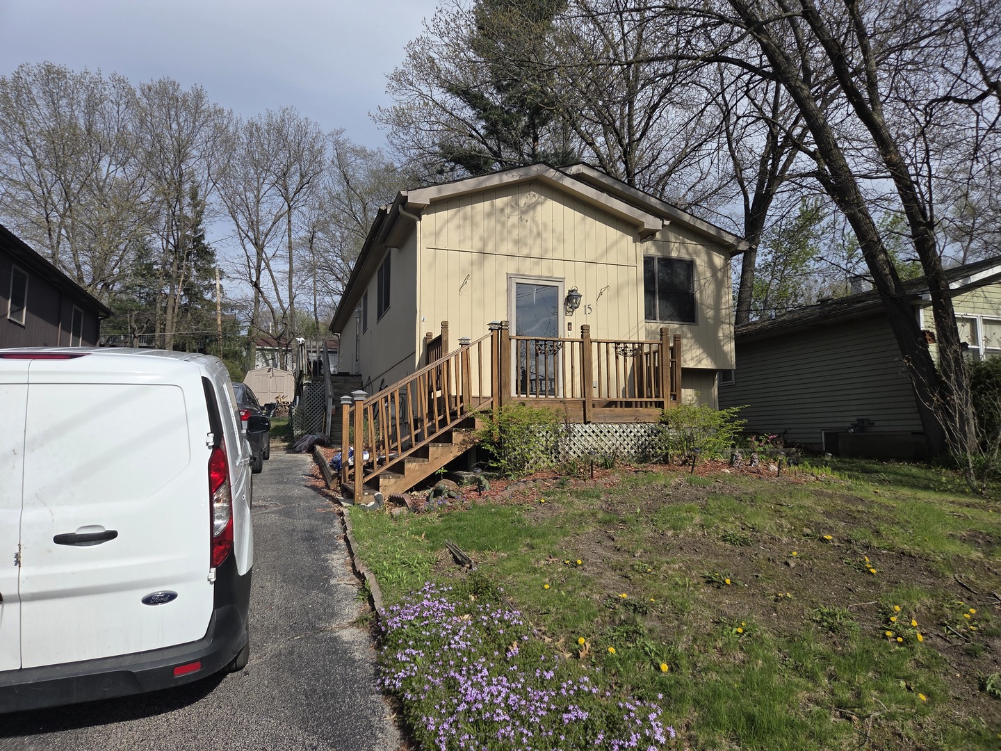 15 Ridgeland Avenue, Fox Lake, IL