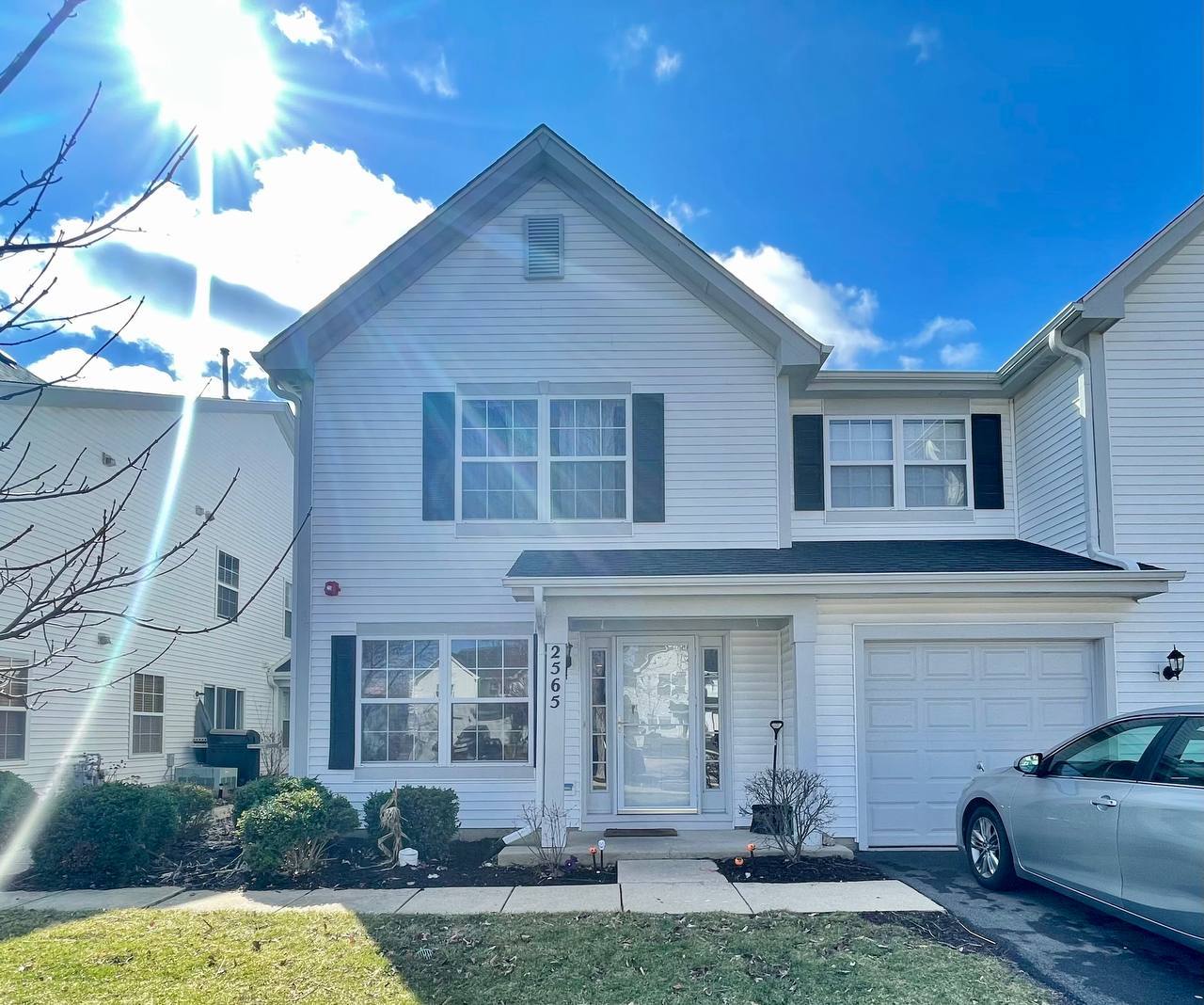 2565 Dickens Court, Aurora, IL