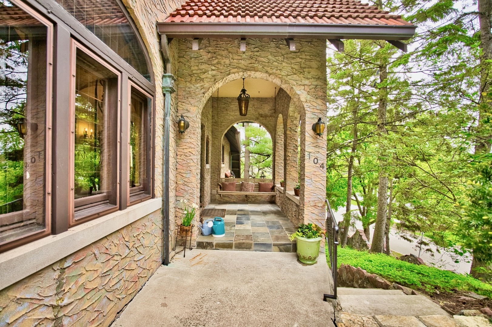 104 N Julian Street, Naperville, IL
