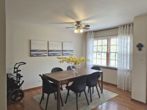 1332 E Bailey Road, Naperville, IL