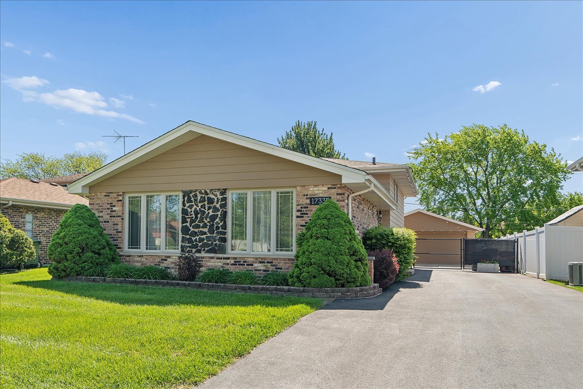 17335 Overhill Avenue, Tinley Park, IL