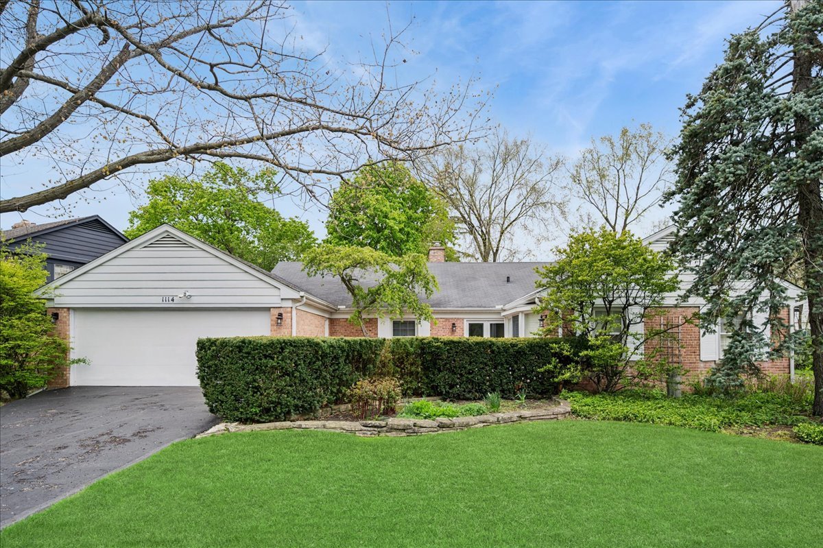 1114 Old Elm Lane, Glencoe, IL