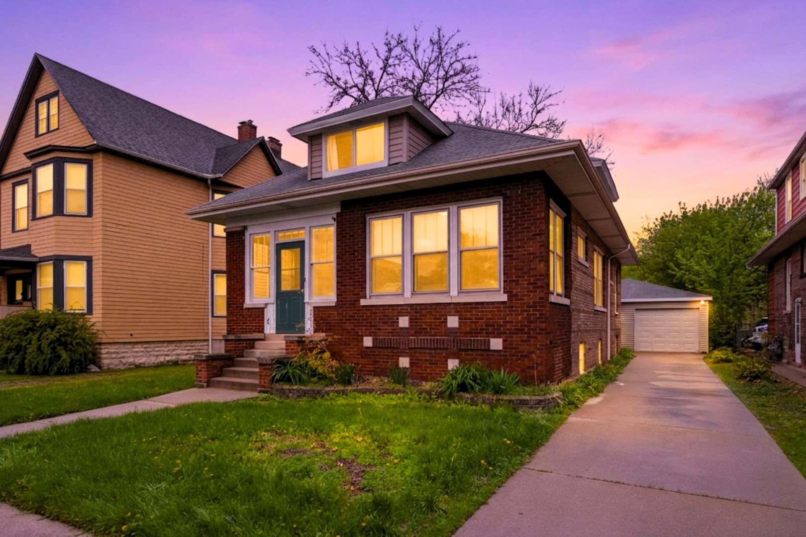 12633 Maple Avenue, Blue Island, IL