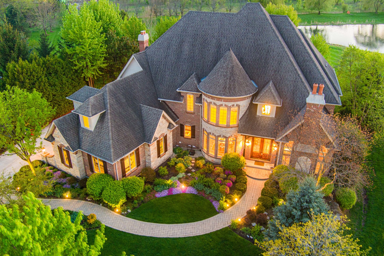 39W835 Goldenrod Drive, St. Charles, IL
