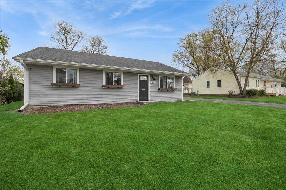 25175 W Lincoln Drive, Lake Villa, IL