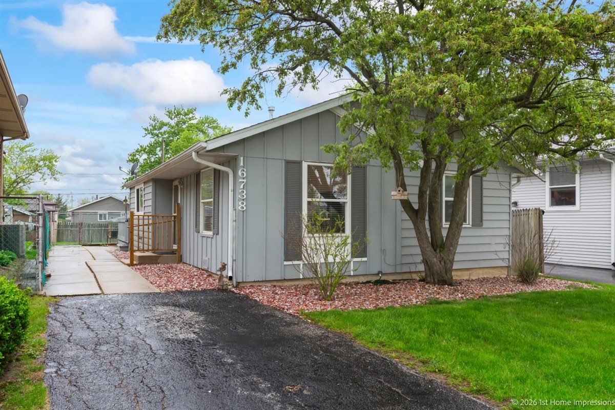 16738 Hilltop Avenue, Orland Hills, IL