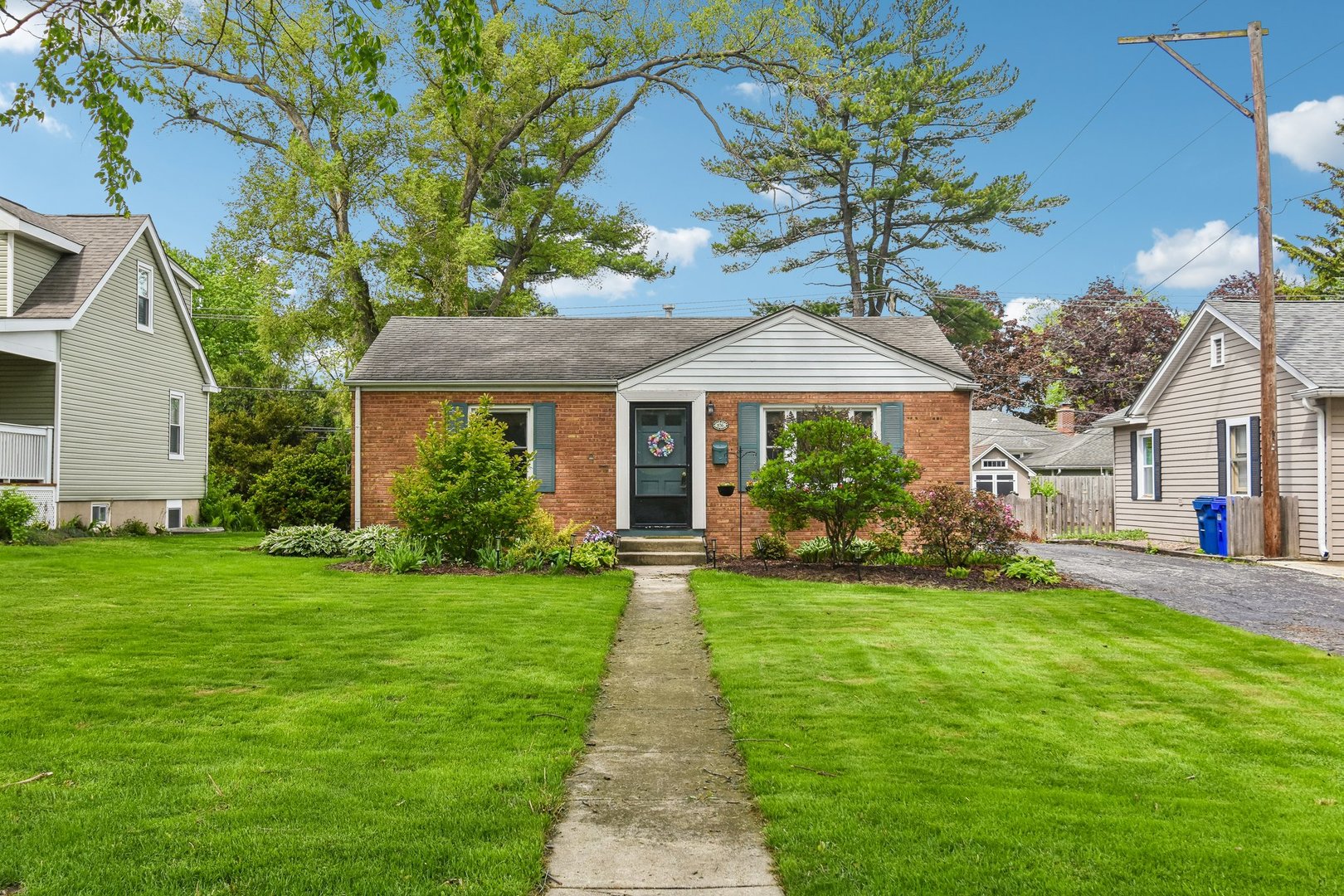 836 Lyford Lane, Wheaton, IL