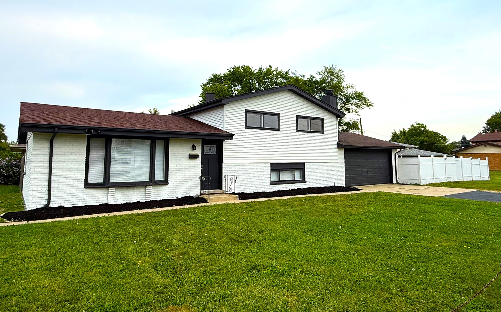 15333 Dante Avenue, Dolton, IL