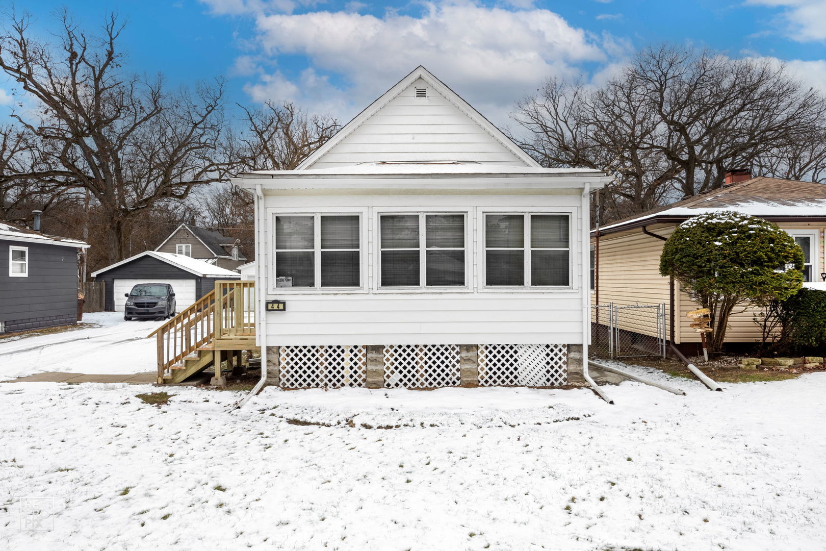 44 N Glenwood Avenue, Glenwood, IL