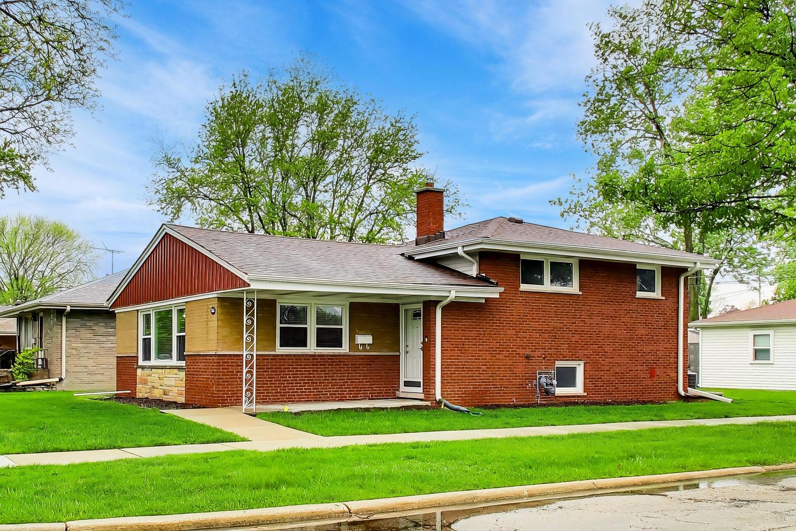 346 Kemman Avenue, La Grange Park, IL