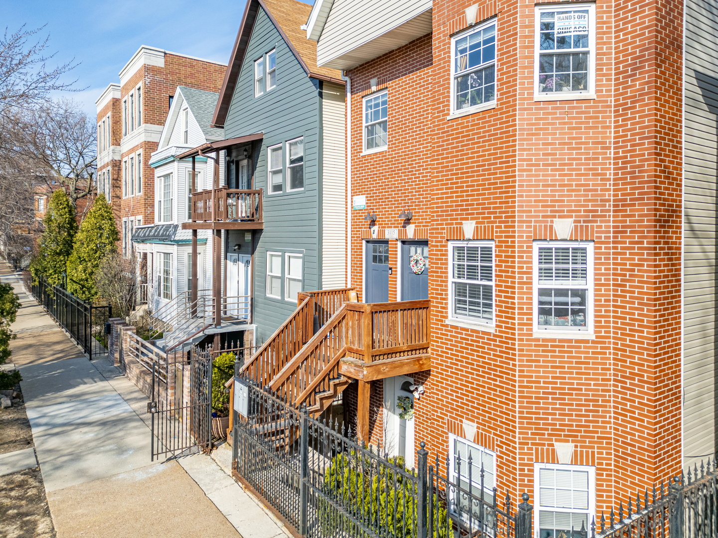 3115 N Oakley Avenue, Chicago, IL