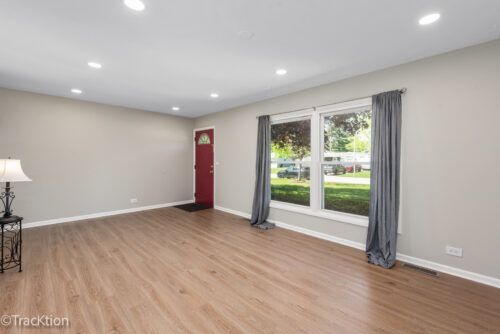146 Mohawk Drive, Carol Stream, IL