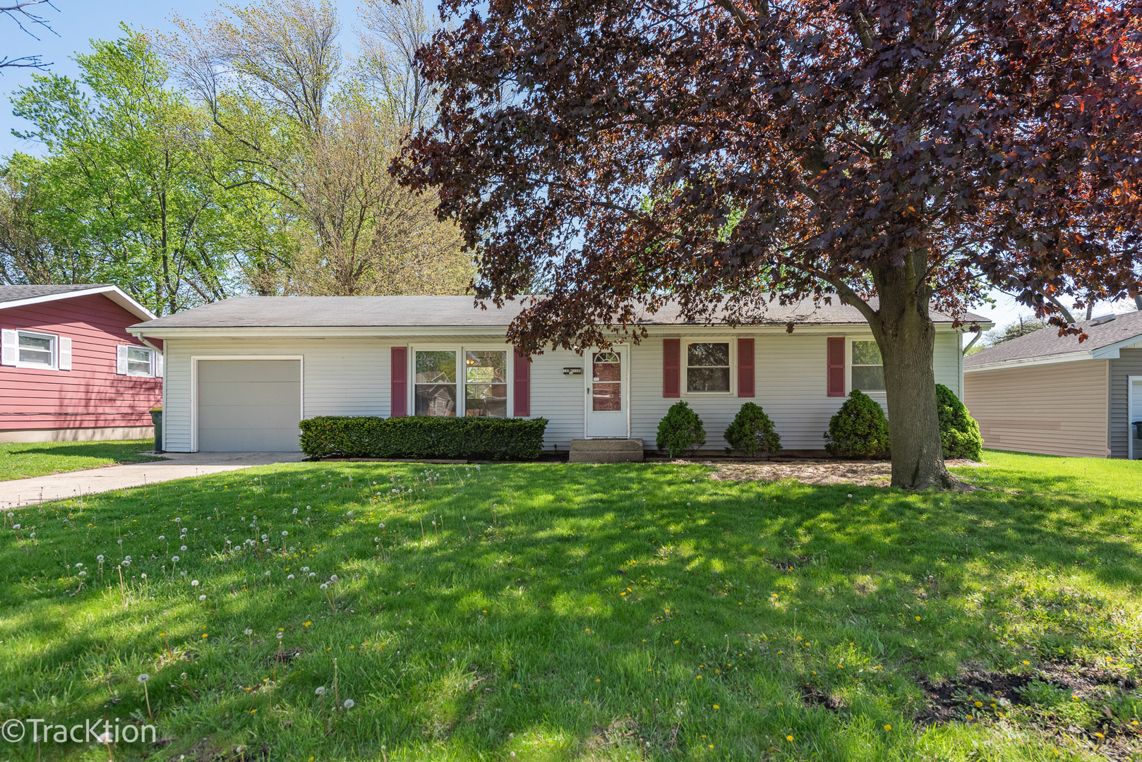 146 Mohawk Drive, Carol Stream, IL
