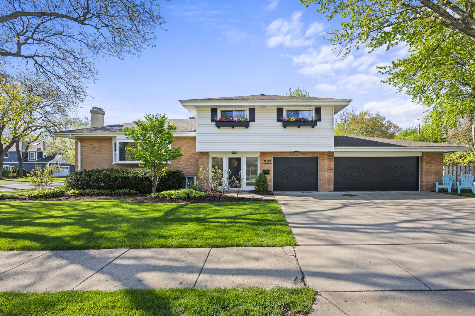527 CUMNOR Court, Deerfield, IL