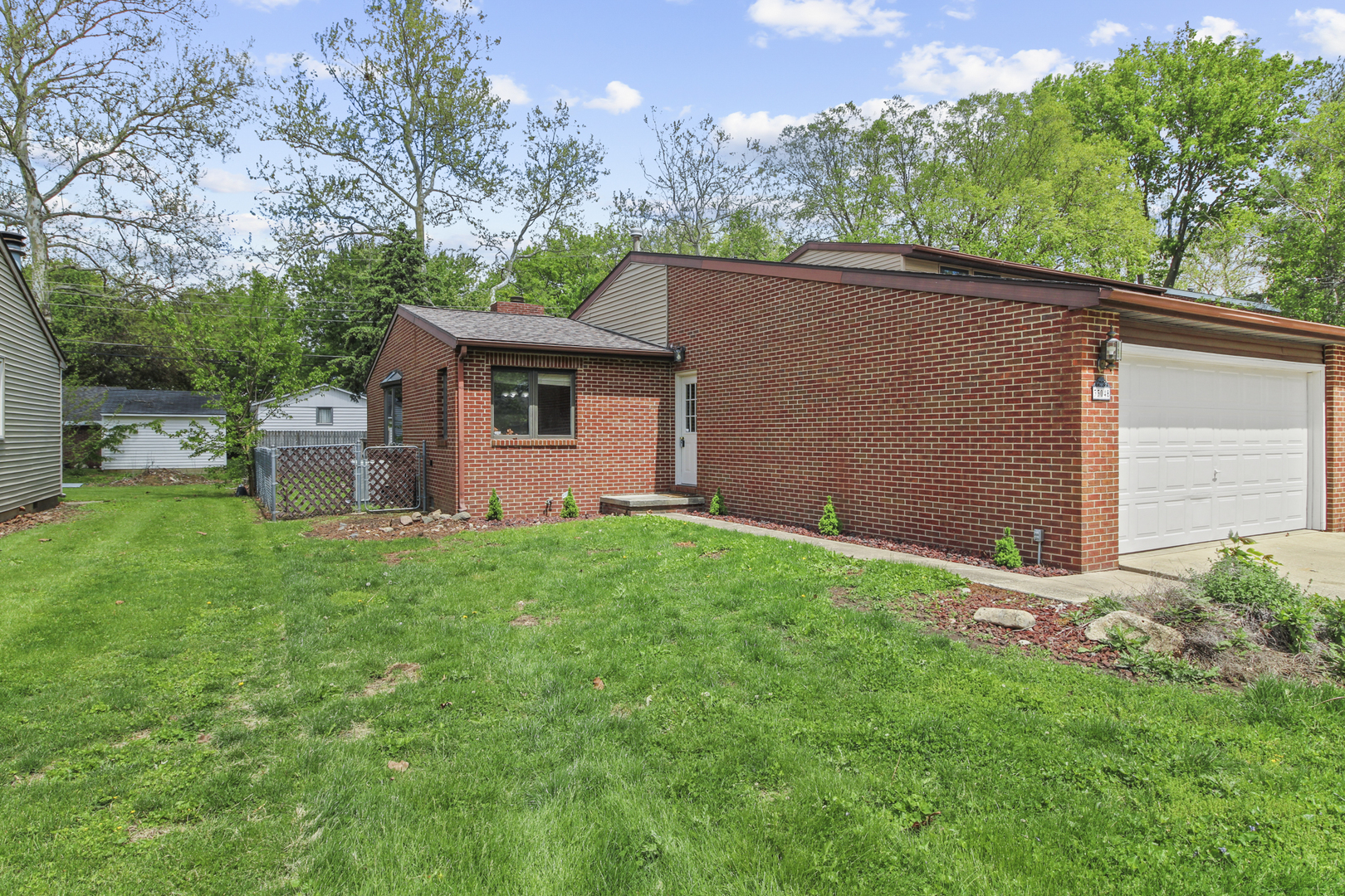 3304 Halifax Drive #B, Champaign, IL