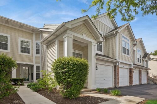 1009 Huntington Drive, Elk Grove Village, IL