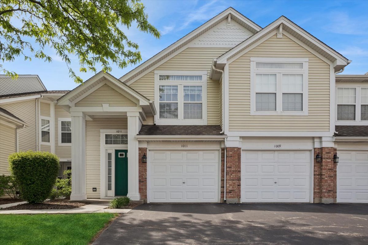 1009 Huntington Drive, Elk Grove Village, IL