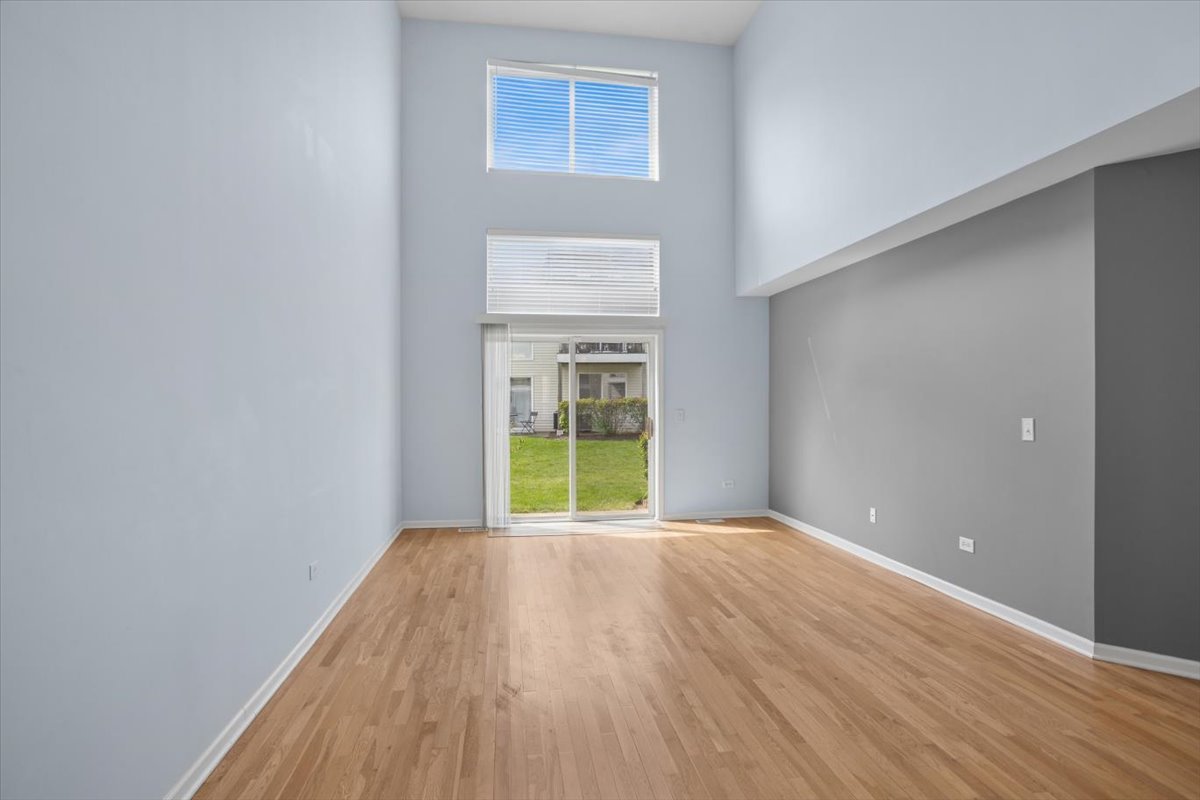 1009 Huntington Drive, Elk Grove Village, IL