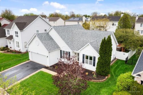 875 RED CLOVER Drive, Aurora, IL