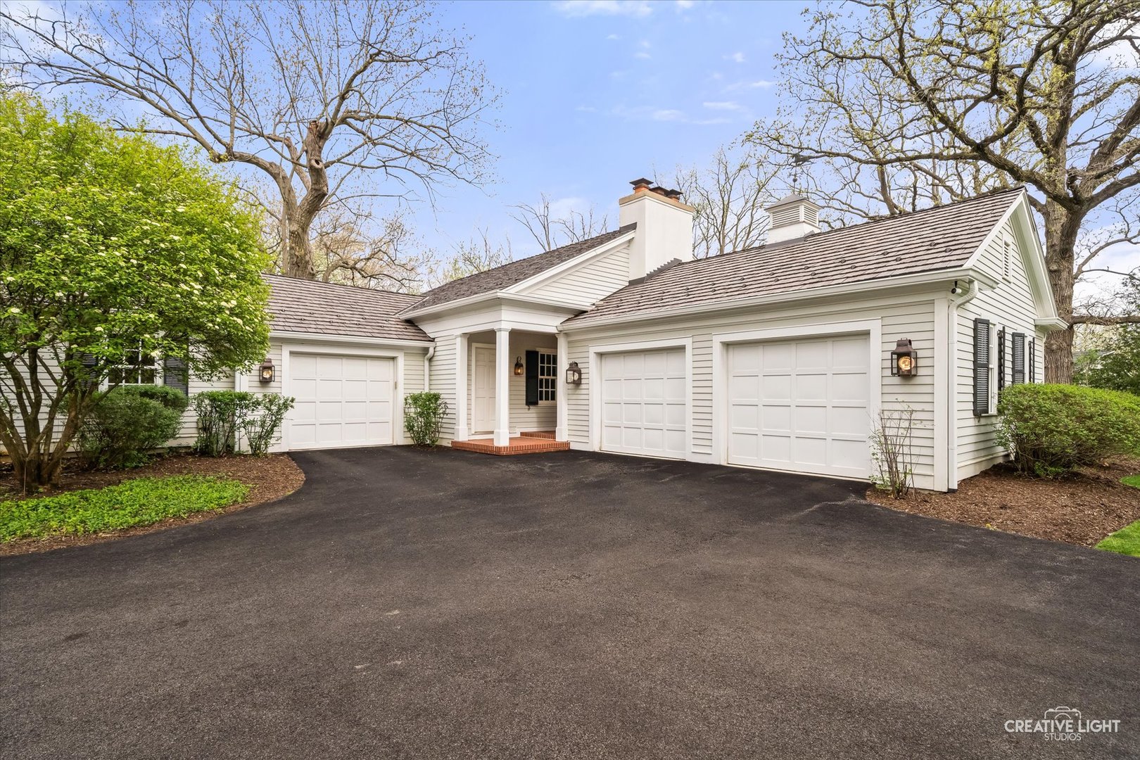 5N890 Surrey Road, Wayne, IL