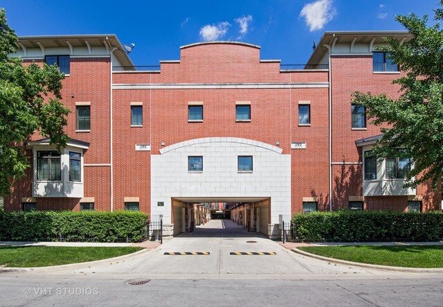 1192 Clarence Avenue #2, Oak Park, IL