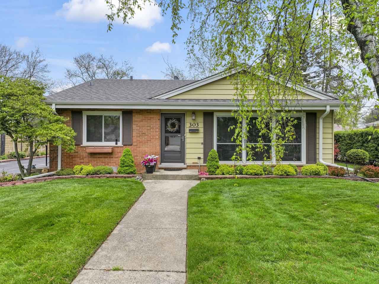 3N303 N Emroy Avenue, Elmhurst, IL