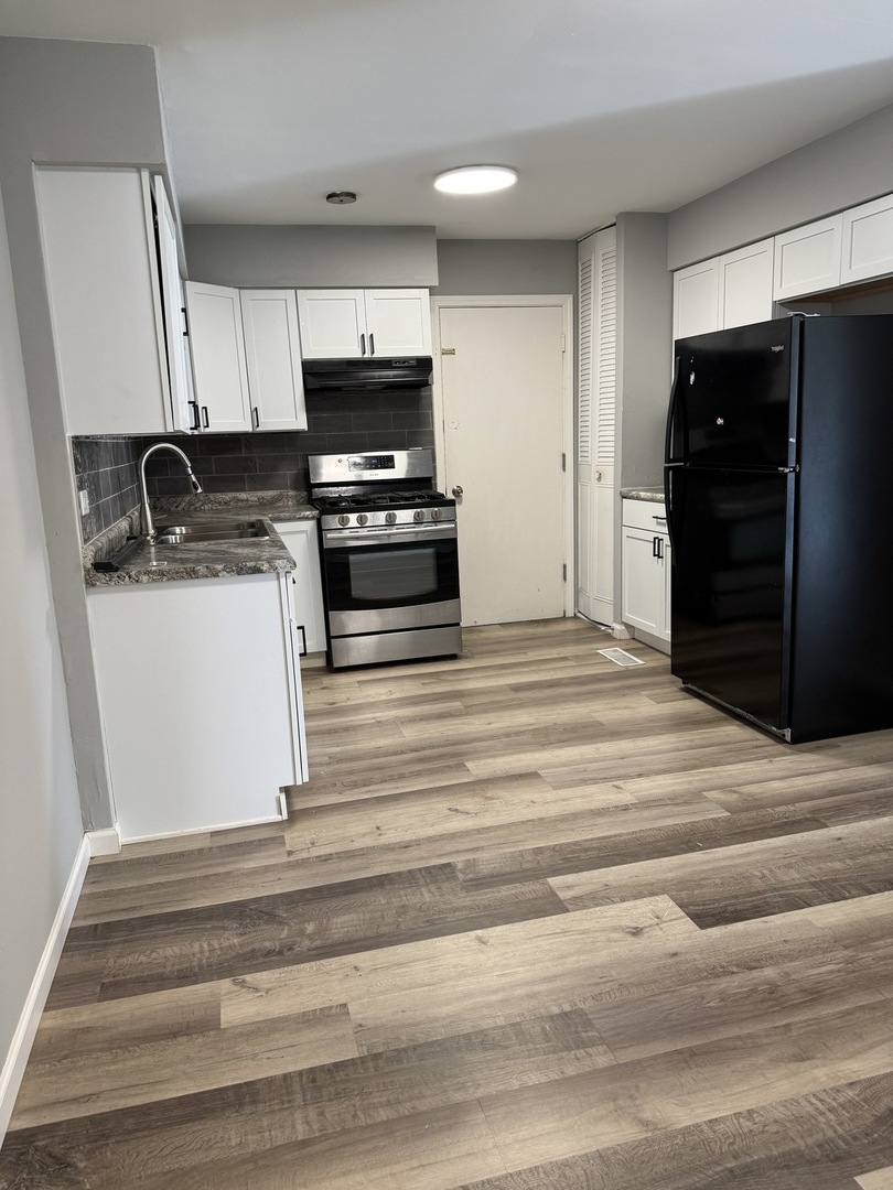 1742 Amherst Circle #1742, Glendale Heights, IL
