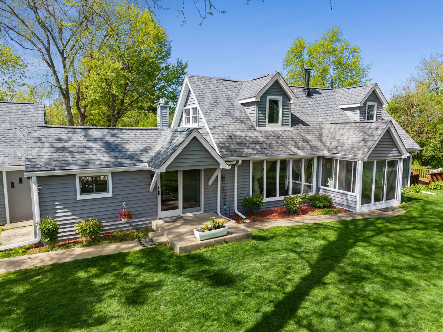 1080 Cardinal Drive, Lake Zurich, IL