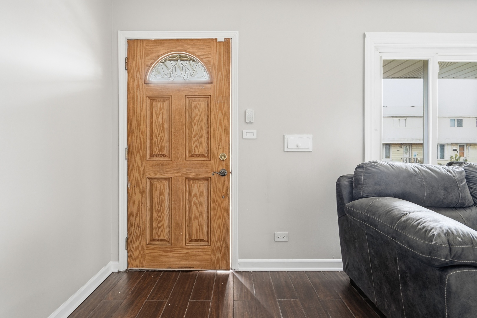 9835 Garden Court, Schiller Park, IL