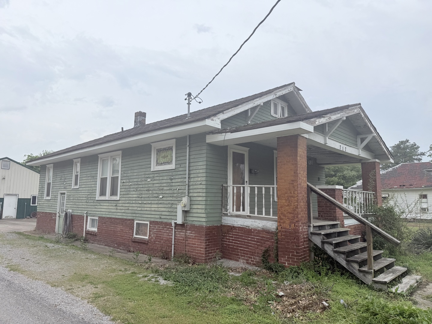 717 W Sloan Street, Harrisburg, IL