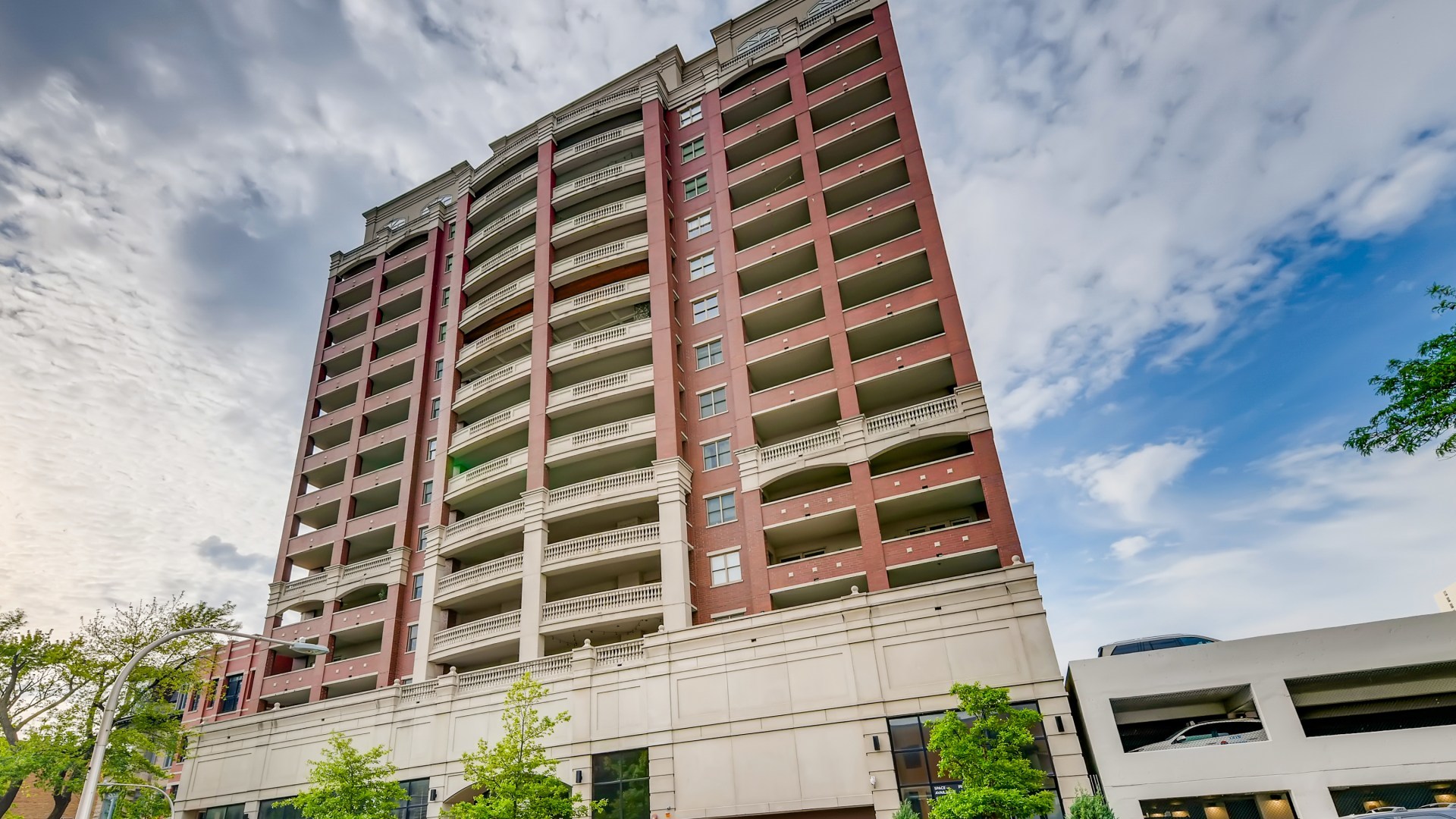 828 W GRACE Street #502, Chicago, IL