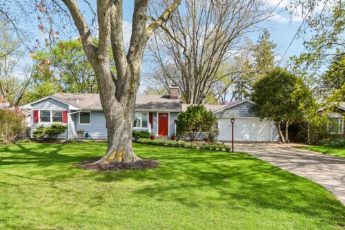 336 W Lincoln Avenue, Libertyville, IL