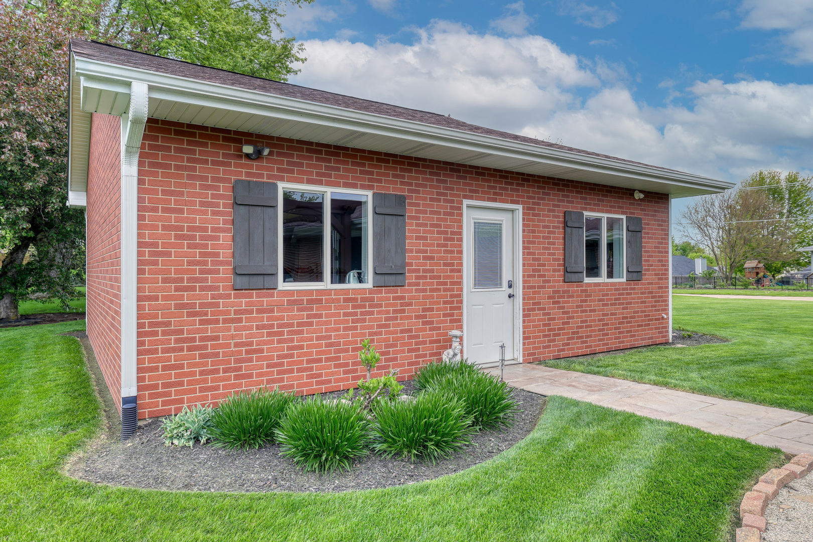 704 N First Street, Elburn, IL
