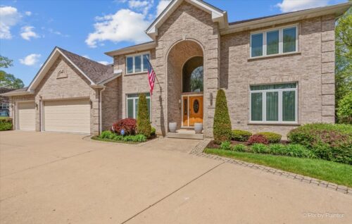 402 Meadow Ridge Lane, Prospect Heights, IL