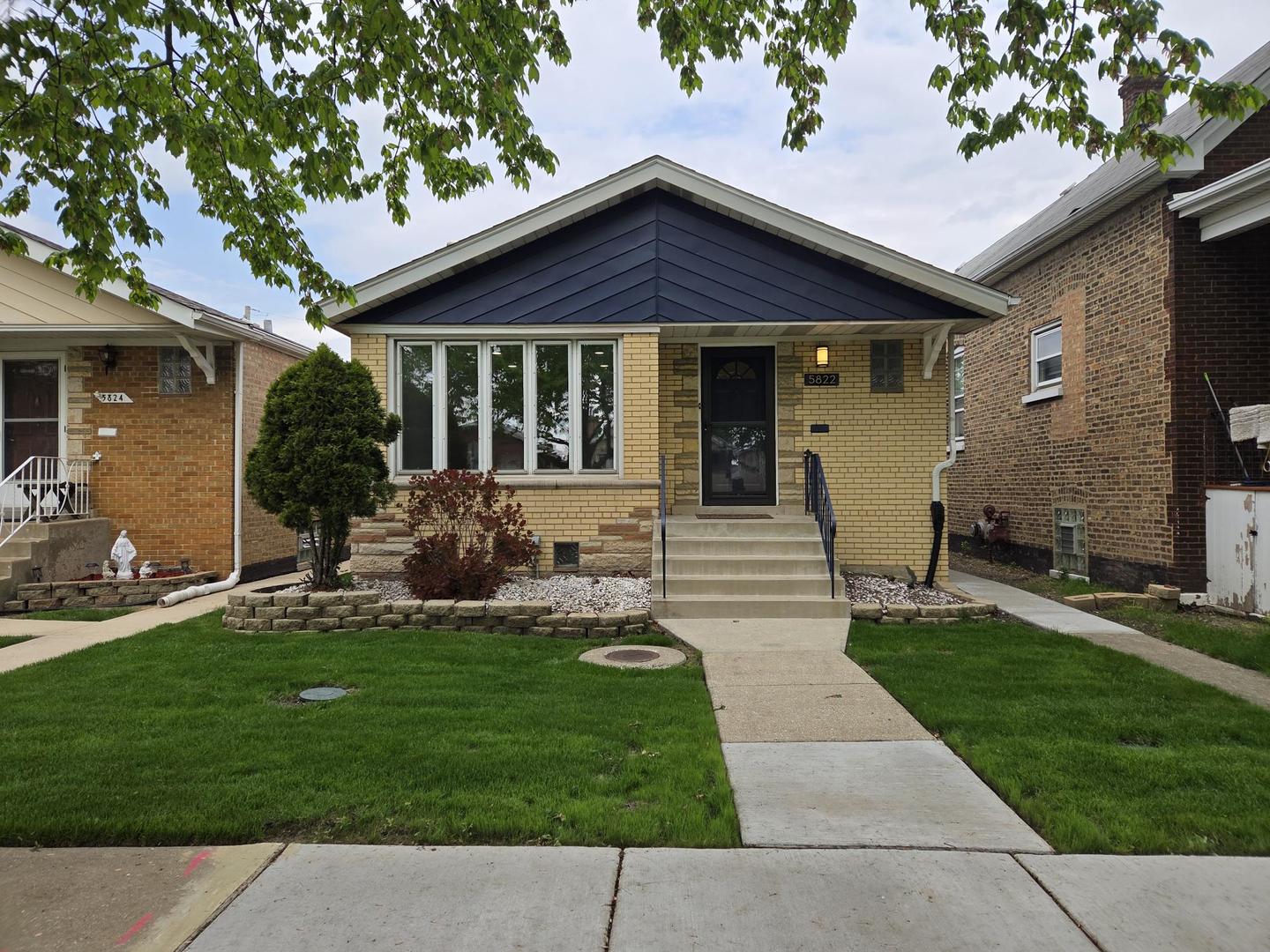 5822 W 64th Place, Chicago, IL