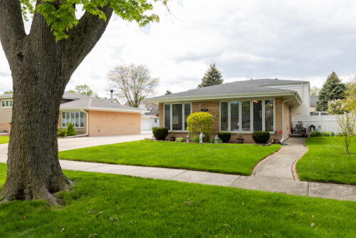 2124 Westview Drive, Des Plaines, IL