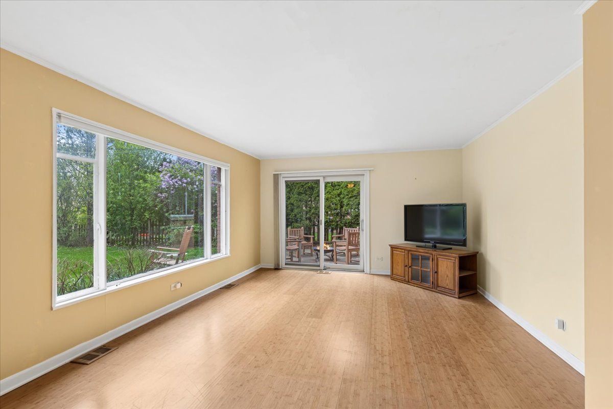 9239 Kedvale Avenue, Skokie, IL